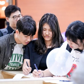 고등부 행복한 파티 ‘100명의 예배자가 100명의 새로운 예배자를 세우게 하소서’ 3
